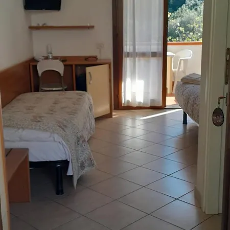 Dell'amicizia Hotel 2*
